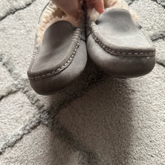 UGG Ansley Slipper gray leather suede sheep fur wool lined 6 - Picture 8 of 12